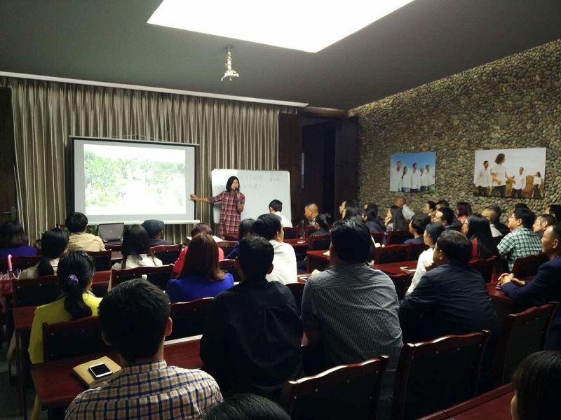 明月讲堂第八期  陈奇 《一个古老村落的创变之旅》